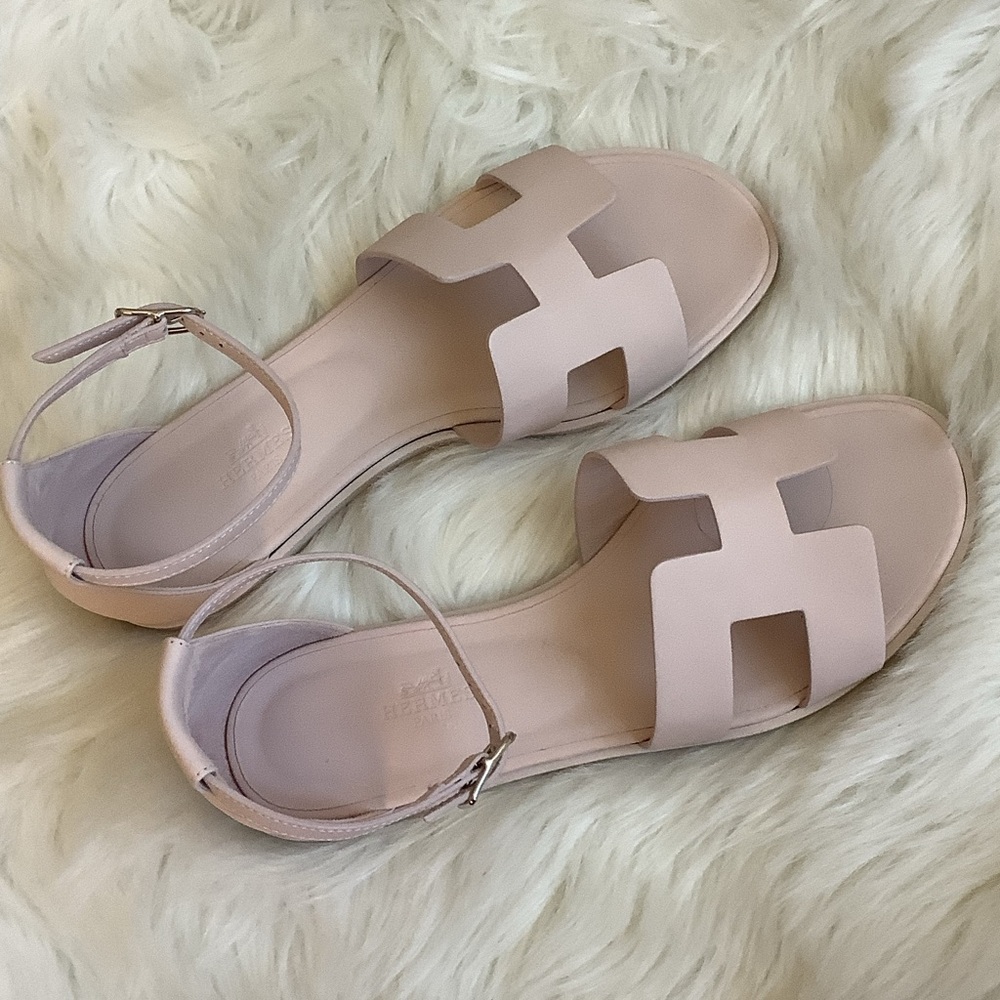 Hermes Santorini Light Pink Sandals - Picture 4 of 7